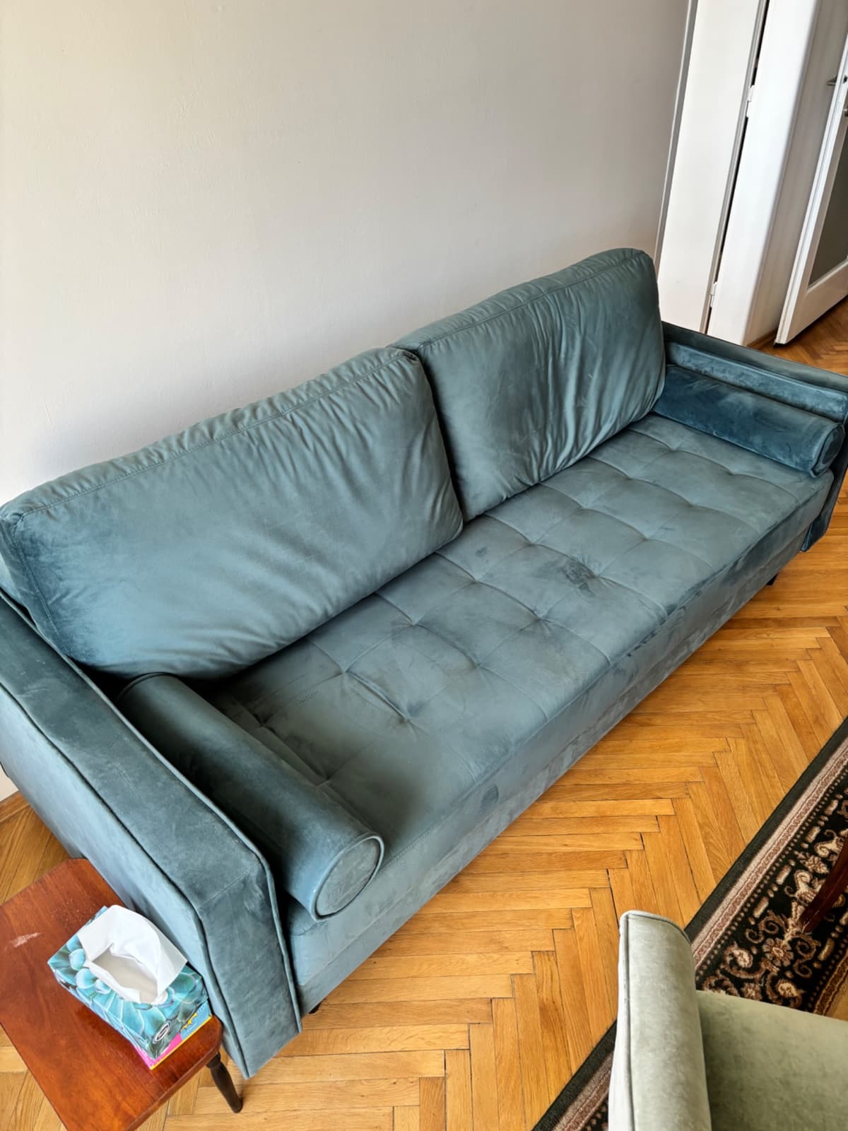 Modrá semišová pohovka / gauč