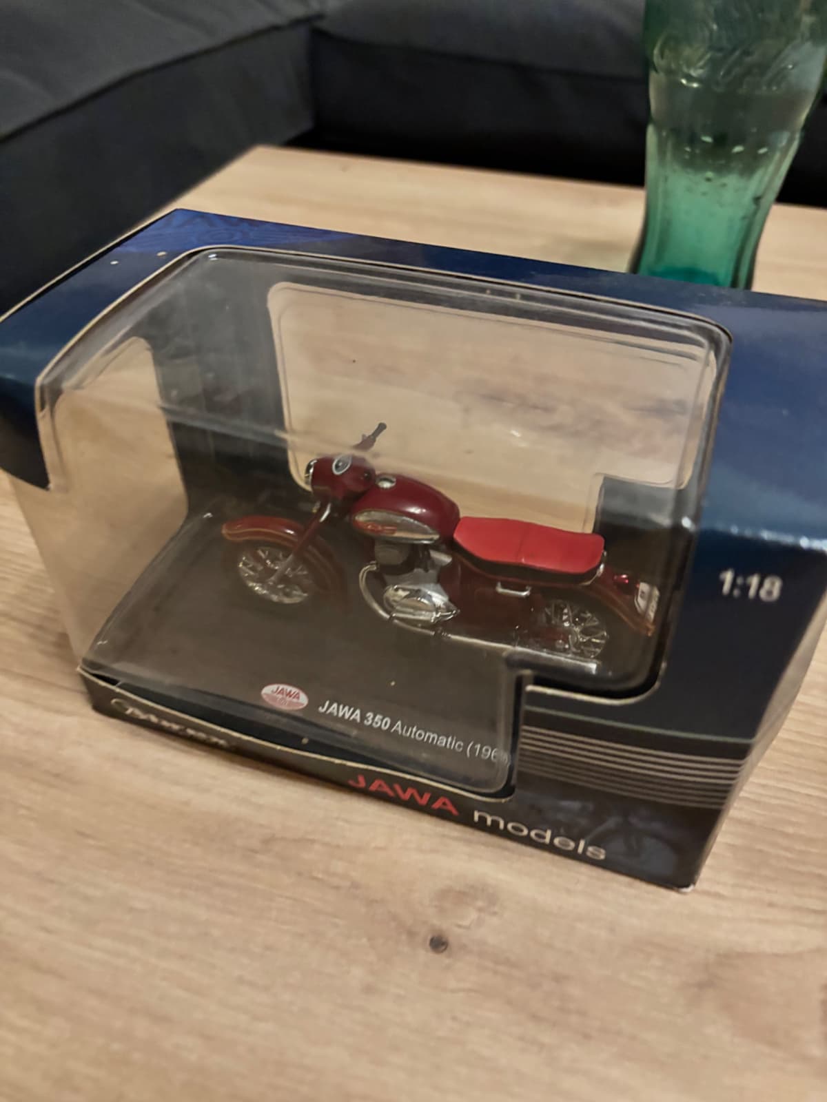 Model Jawa 350 Automatic (1966) v měřítku 1:18 - 1