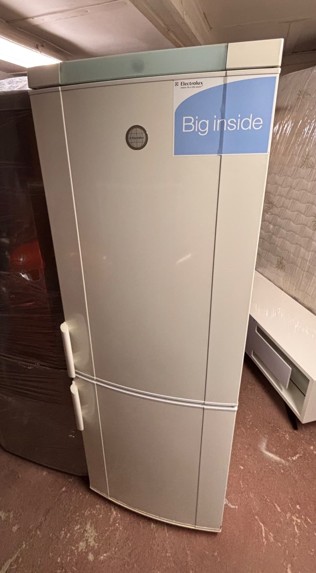Lednice Electrolux kombinovaná 250l - 1