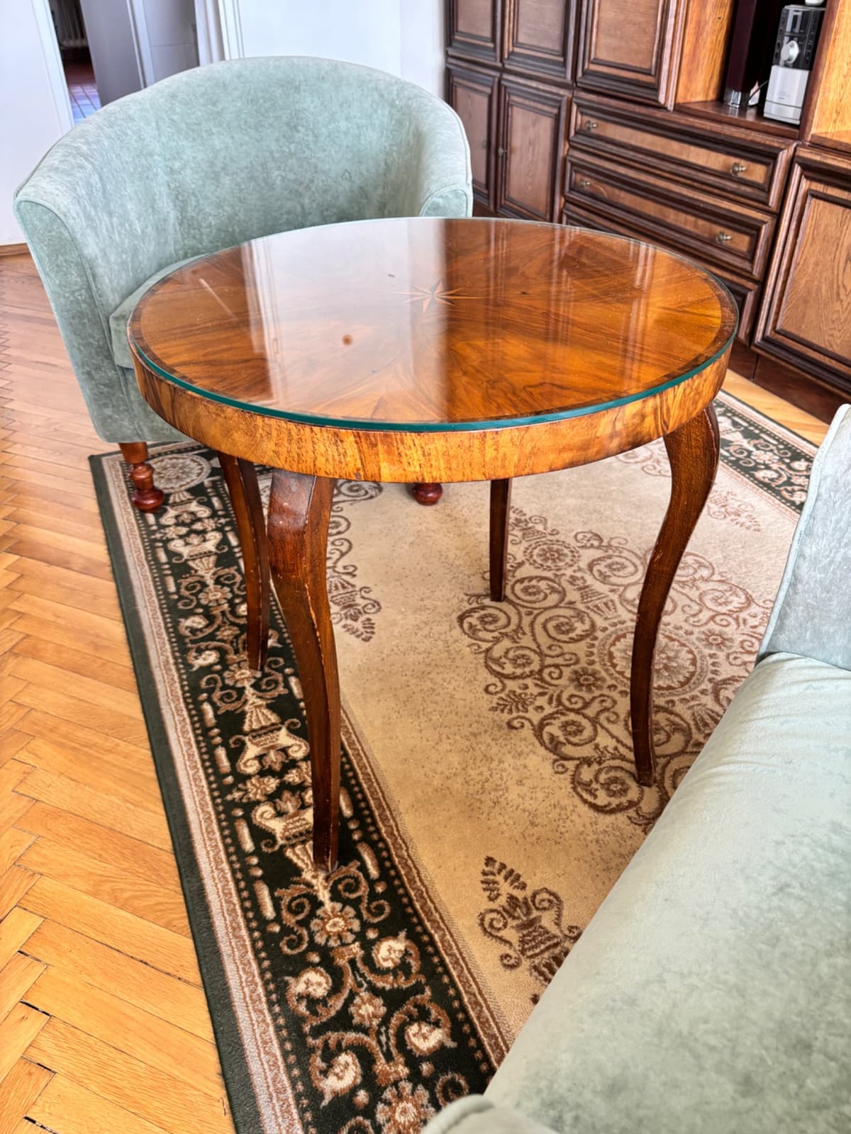 Křesla a konferenční stolek starožitný set - 5