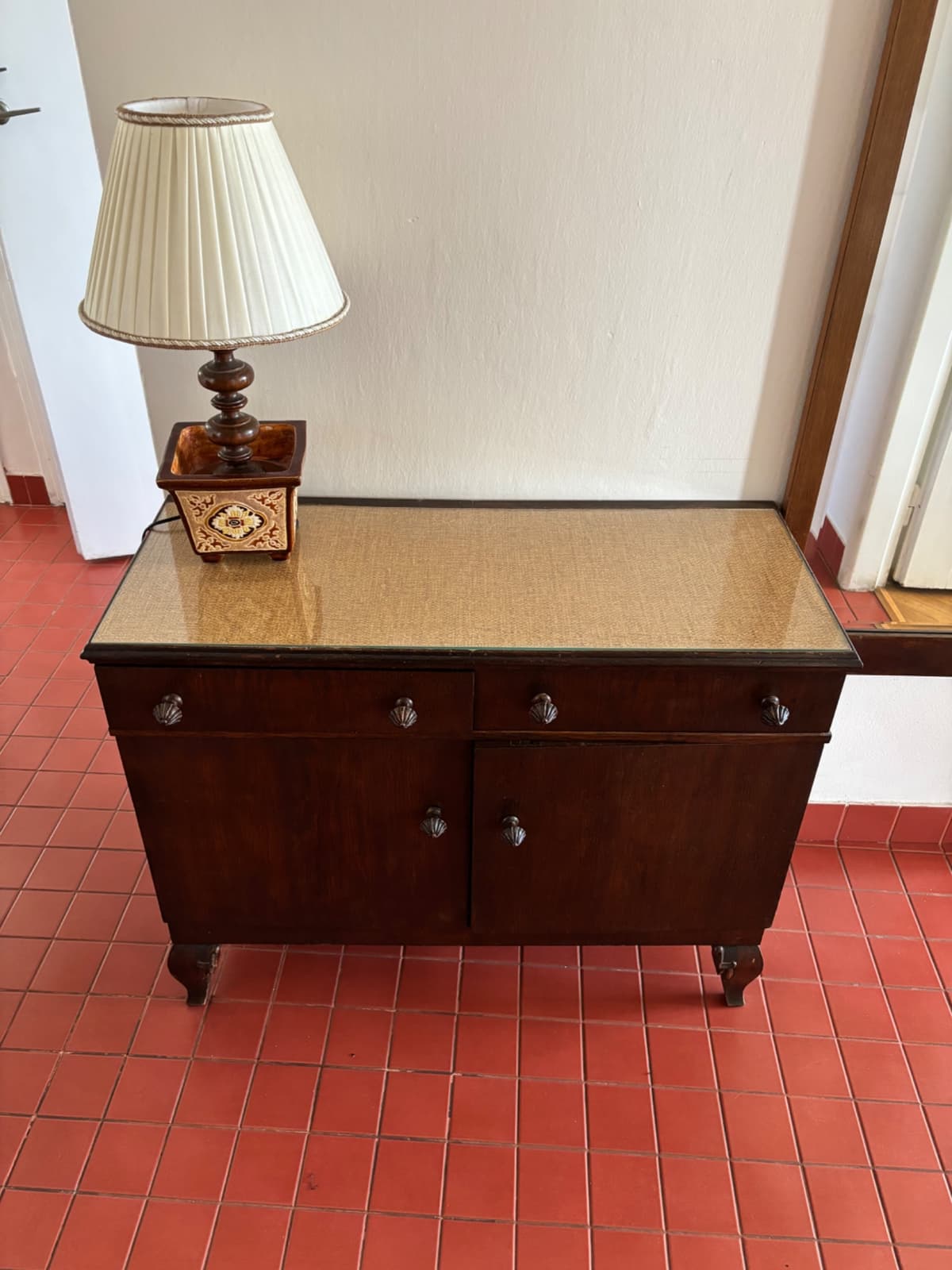 Komoda starožitná s úložným prostorem - 1