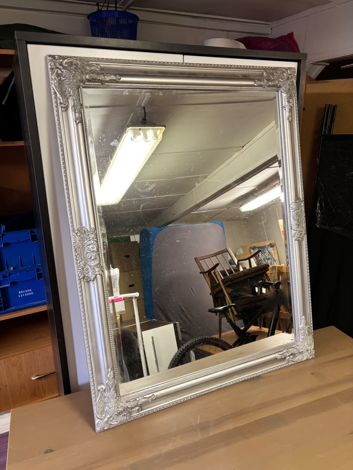 Zrcadlo velké obdélníkové s ornamenty stříbrné 70x100cm