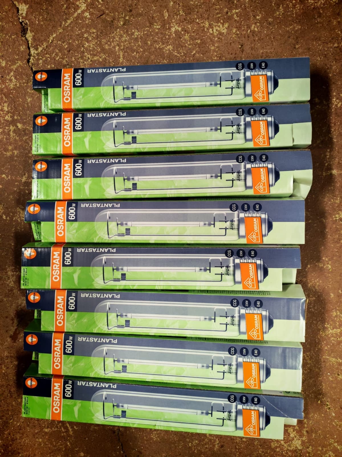 Stmívatelné předřadníky s příslušenstvím a výbojky - 5