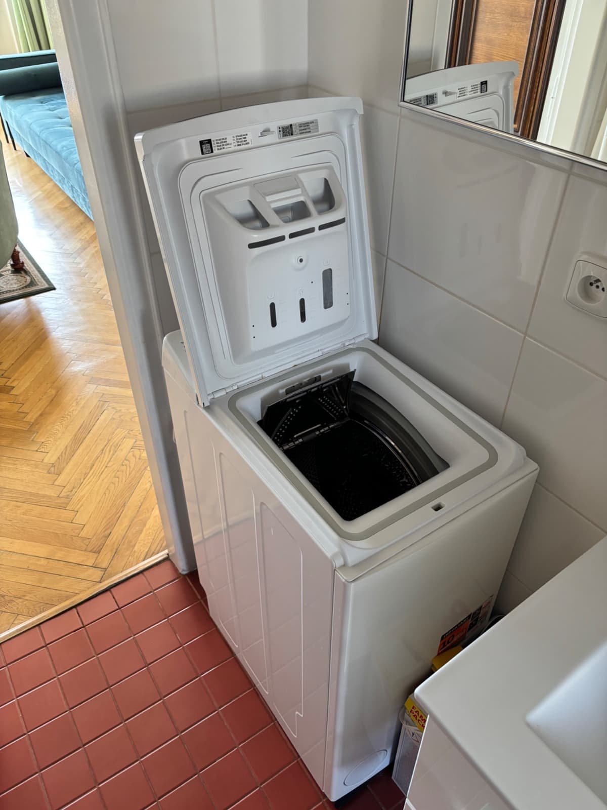 Pračka Whirlpool vrchem plněná - 2