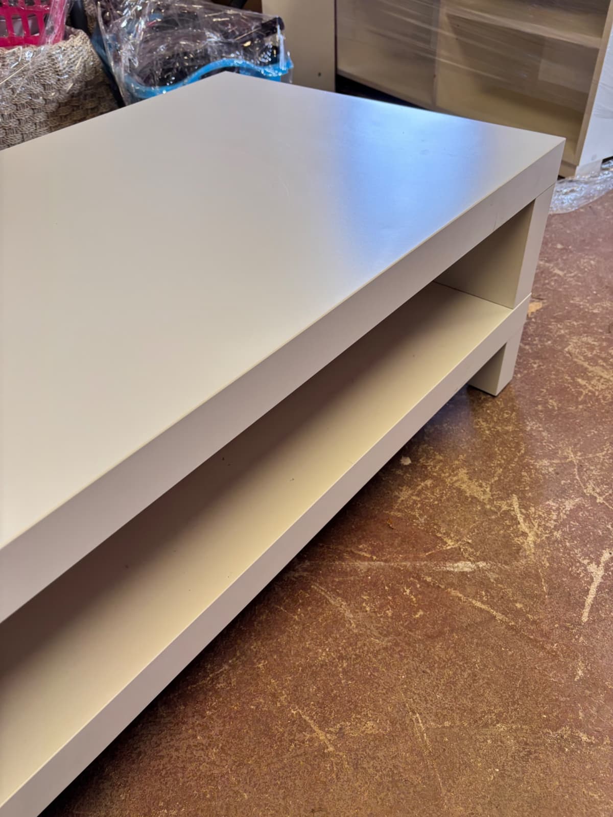 Konferenční stolek bílý s úložným prostorem 120 cm