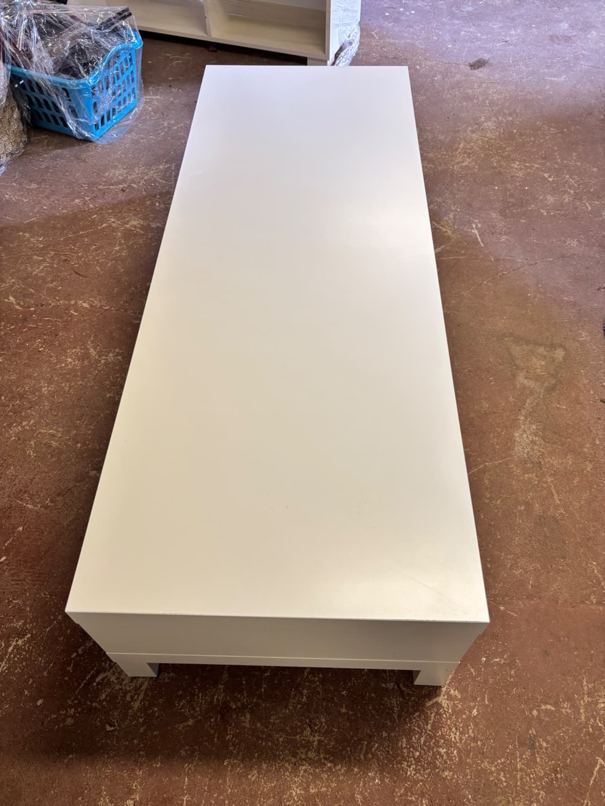 Konferenční stolek bílý s úložným prostorem 120 cm - 2