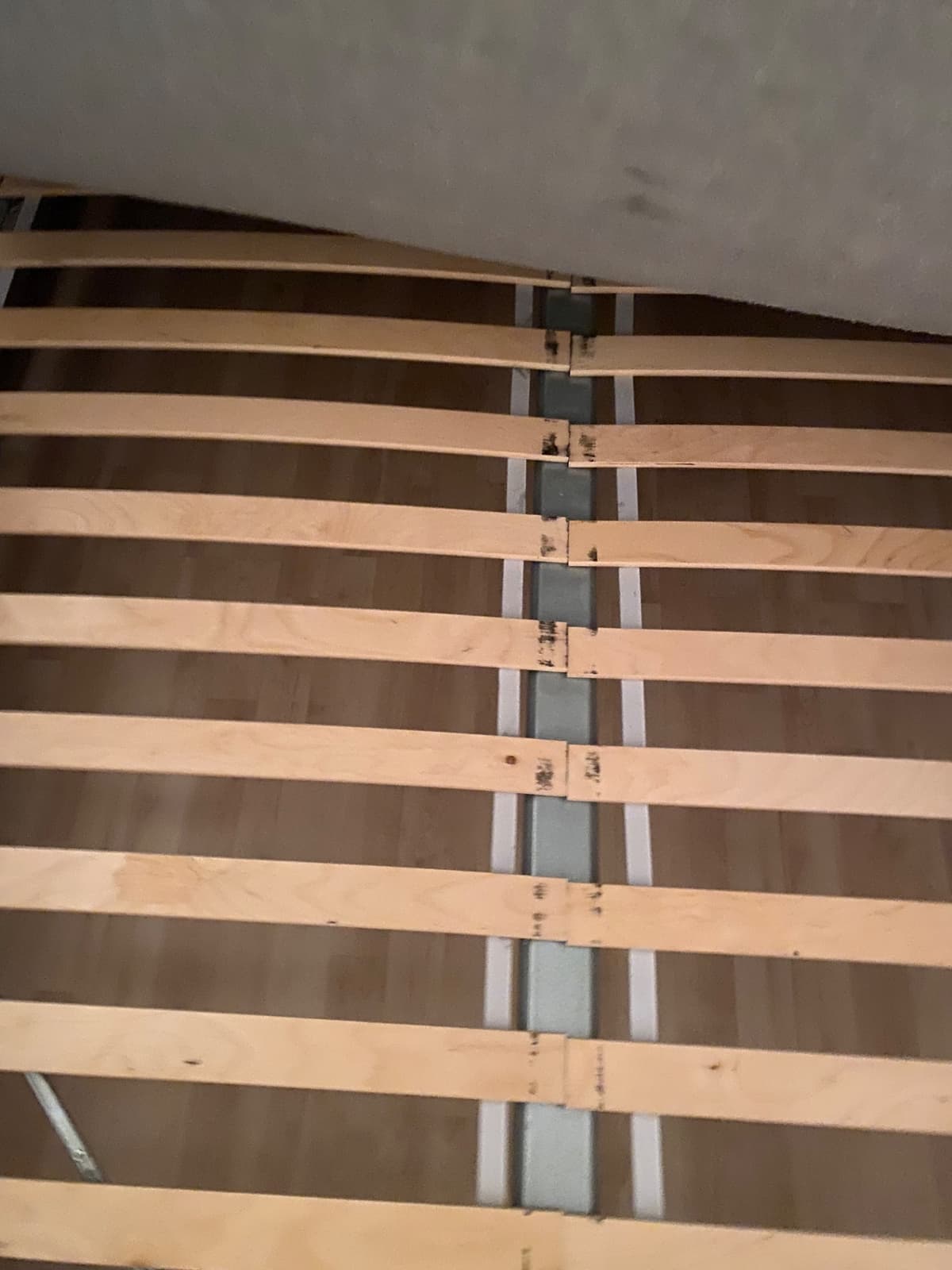 Postel 140x200 s lamelovým roštem a matrací světle šedá - 2