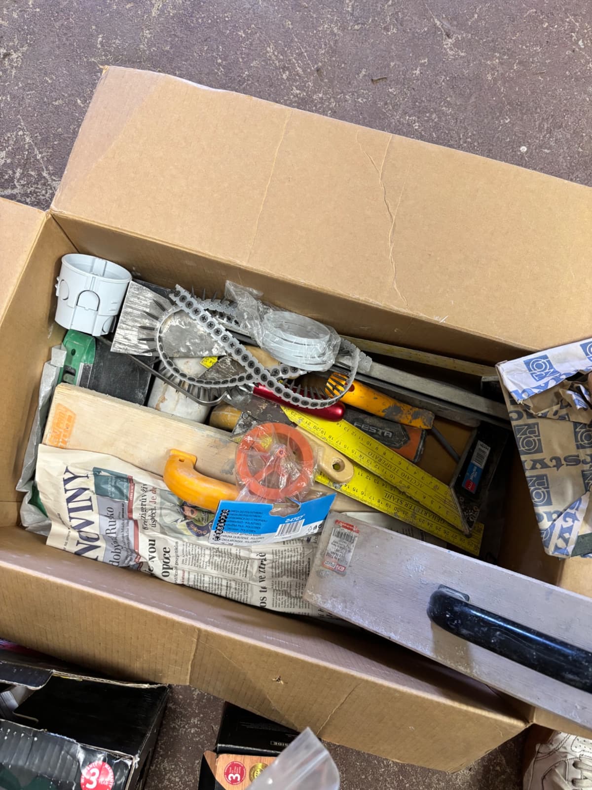 Sada nářadí pro stavbu a renovaci - 1