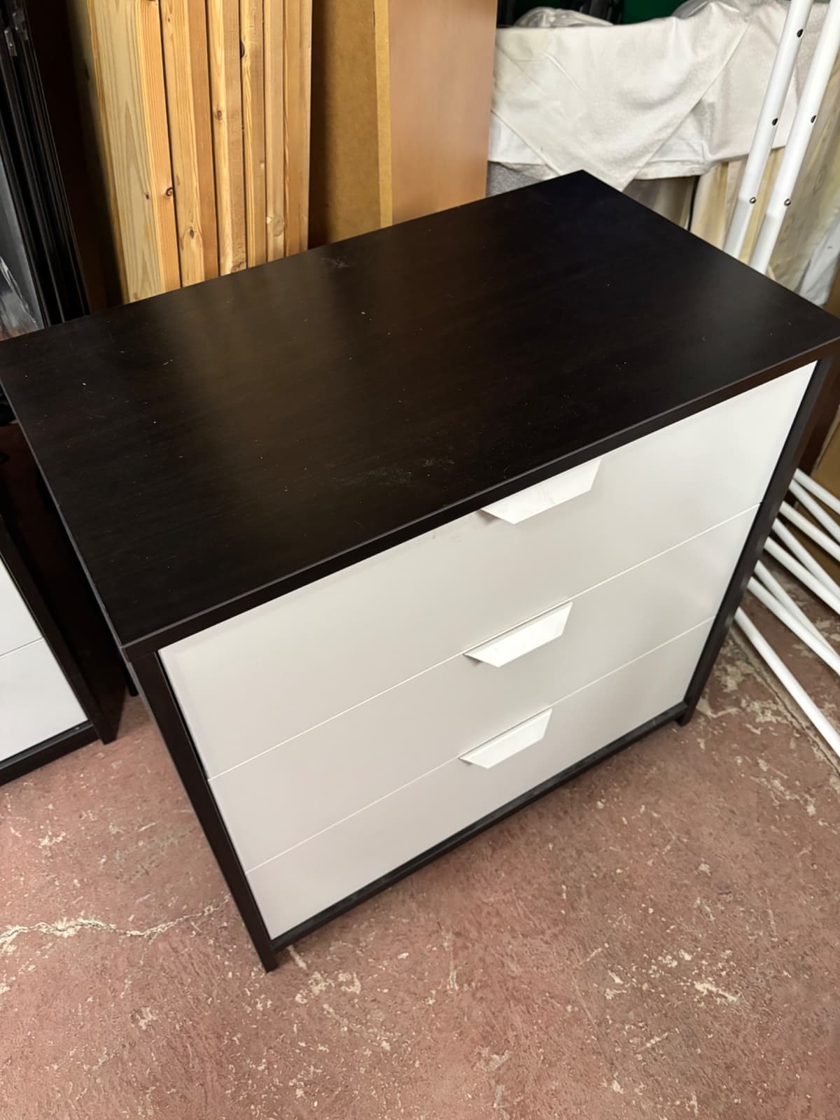 Šatní skříň dvoudveřová s komodami - 2